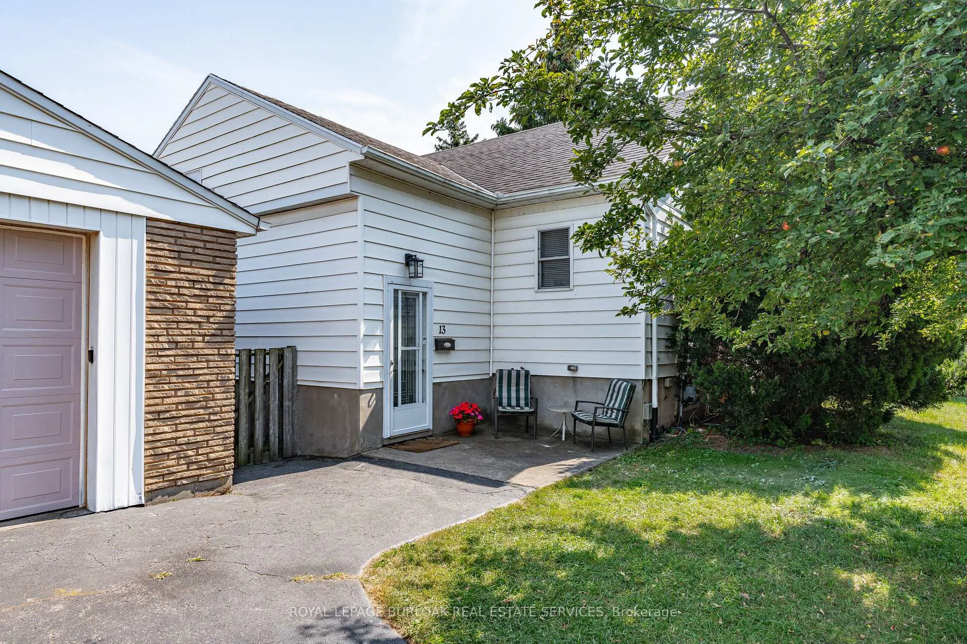 Photo 2 of 13 Craig Boulevard, Grimsby, Grimsby West — HOMEH