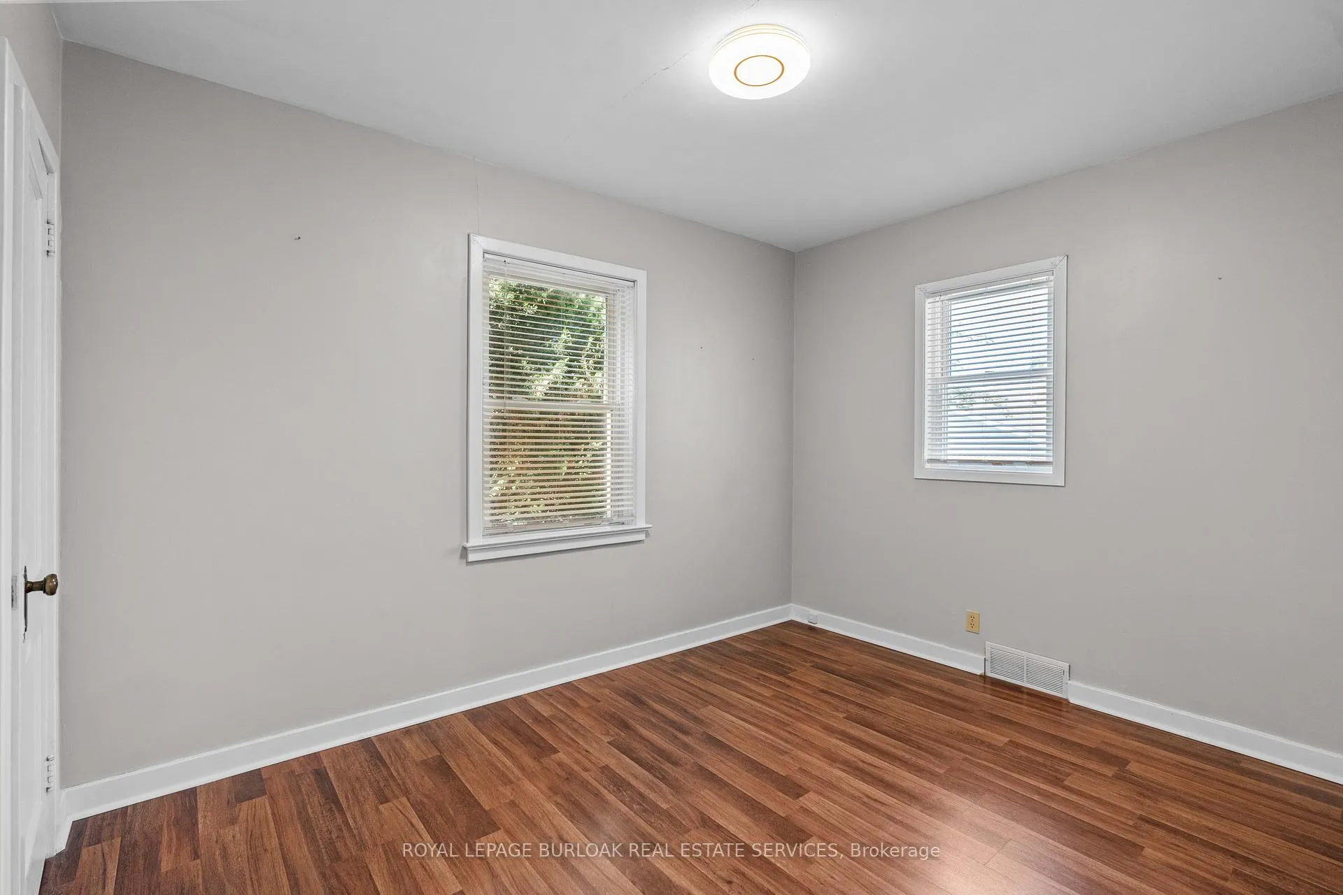 Photo 15 of 13 Craig Boulevard, Grimsby, Grimsby West — HOMEH