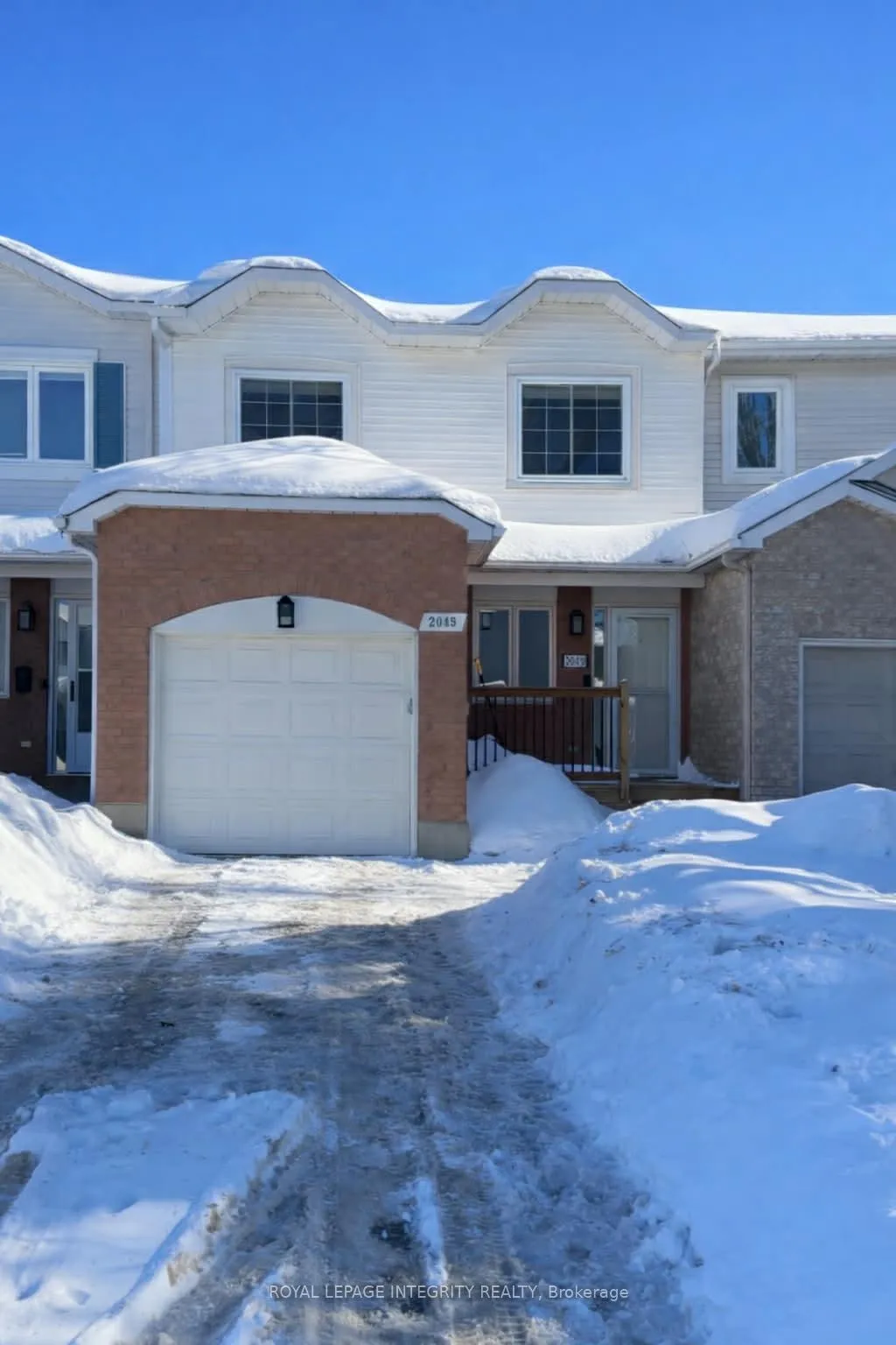 Photo 1 of 2049 Sunland Drive, Ottawa, Fallingbrook/Gardenway South — HOMEH