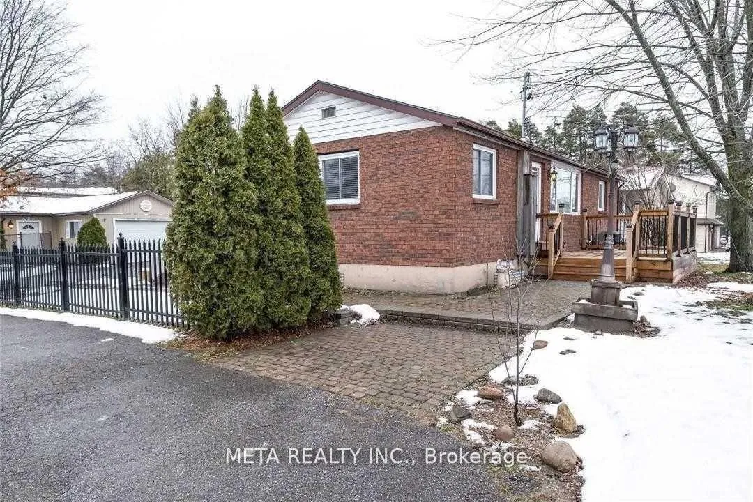 Photo 2 of 2267 25th Side Road, Innisfil, Alcona — HOMEH