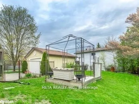 Photo 6 of 2267 25th Side Road, Innisfil, Alcona — HOMEH