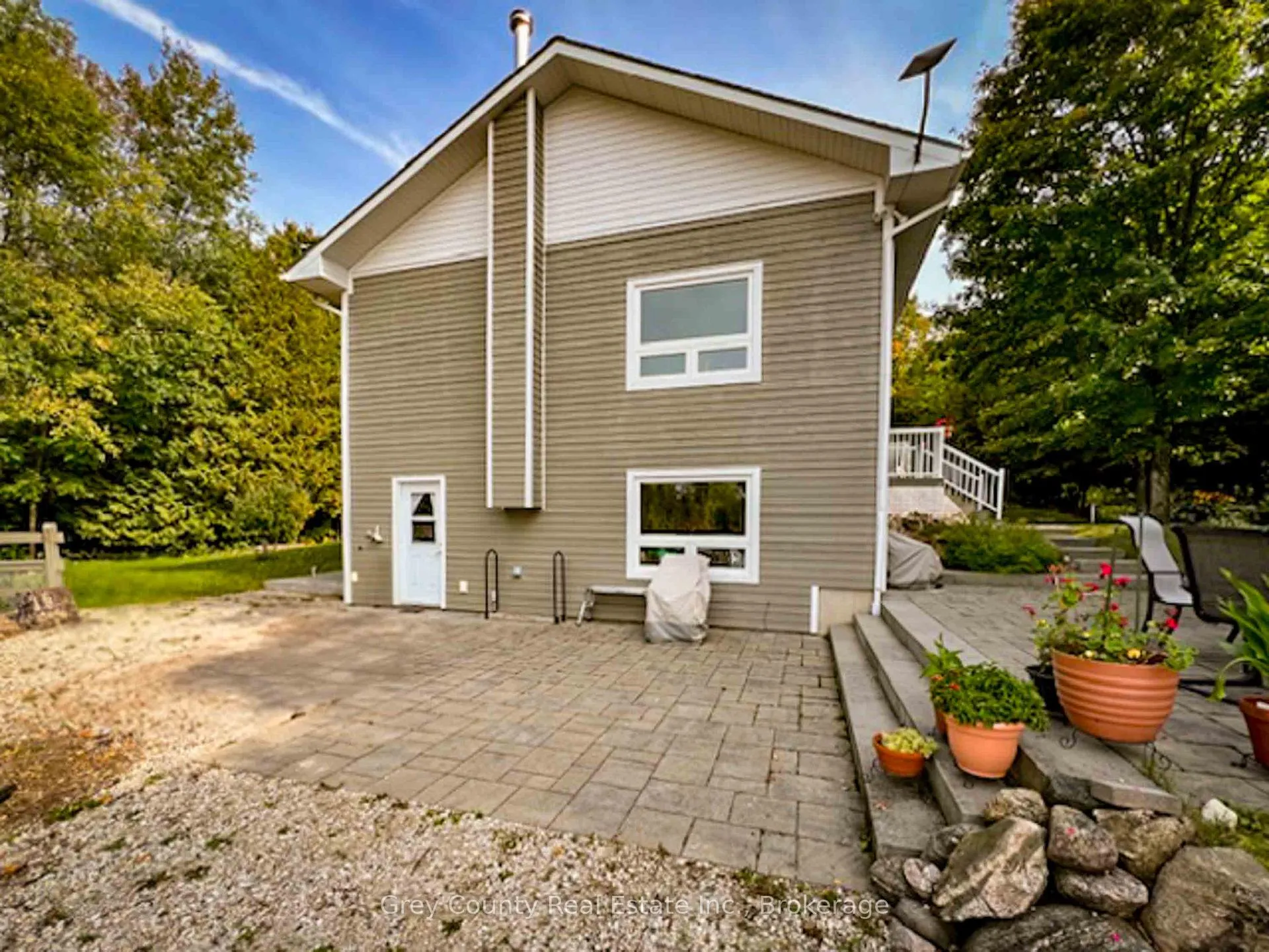 Photo 6 of 600417 Sideroad 50, Chatsworth — HOMEH