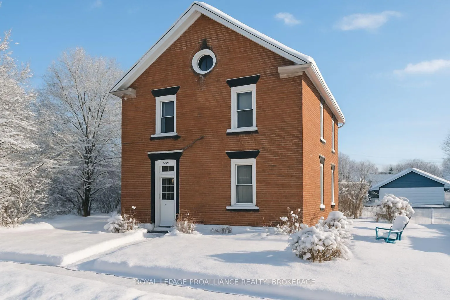 Photo 1 of 430 King Street W, Gananoque — HOMEH