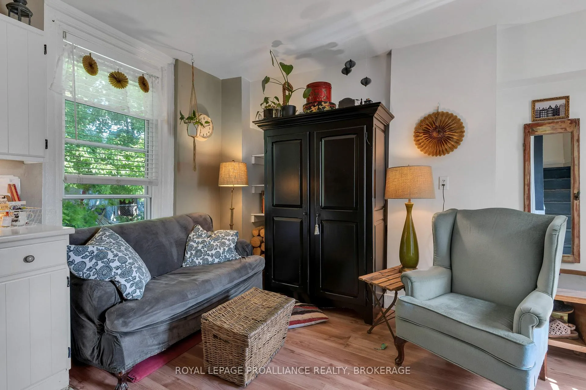 Photo 7 of 430 King Street W, Gananoque — HOMEH