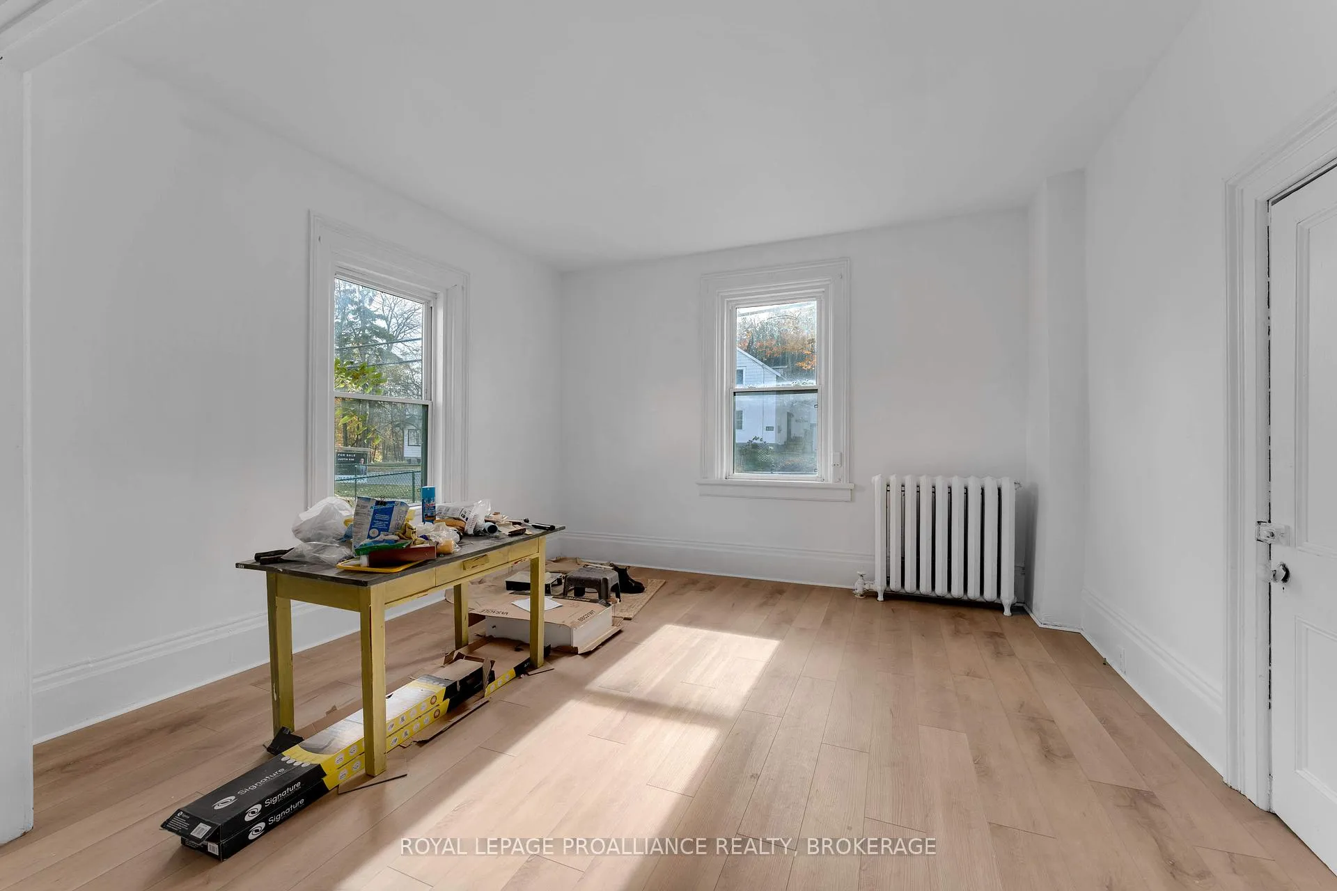 Photo 24 of 430 King Street W, Gananoque — HOMEH