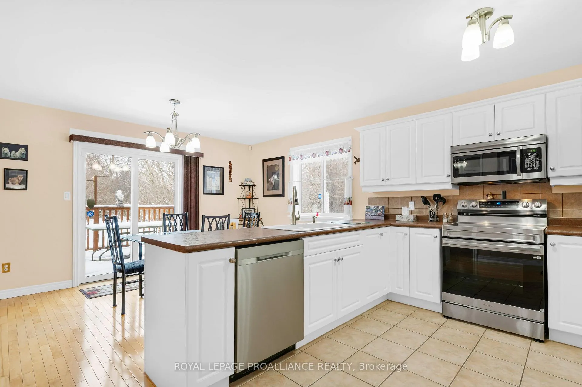 Photo 12 of 133 Ontario Street, Brighton — HOMEH