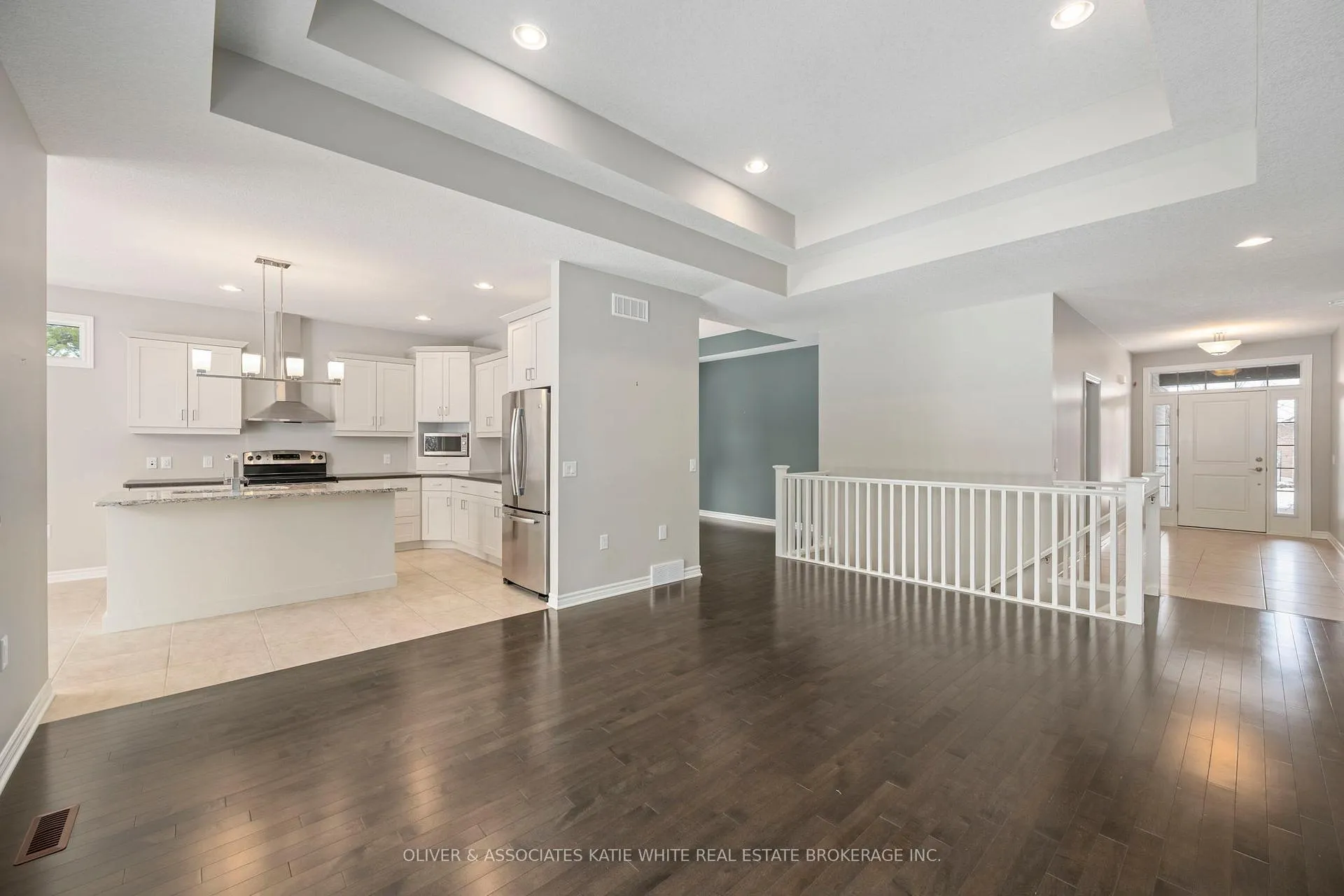 Photo 6 of 2205 Jack Nash Drive, London, South A — HOMEH