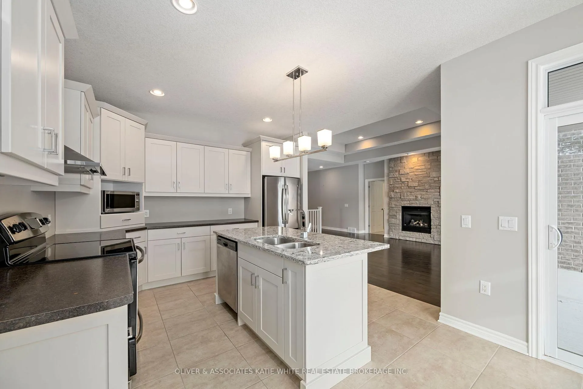 Photo 8 of 2205 Jack Nash Drive, London, South A — HOMEH