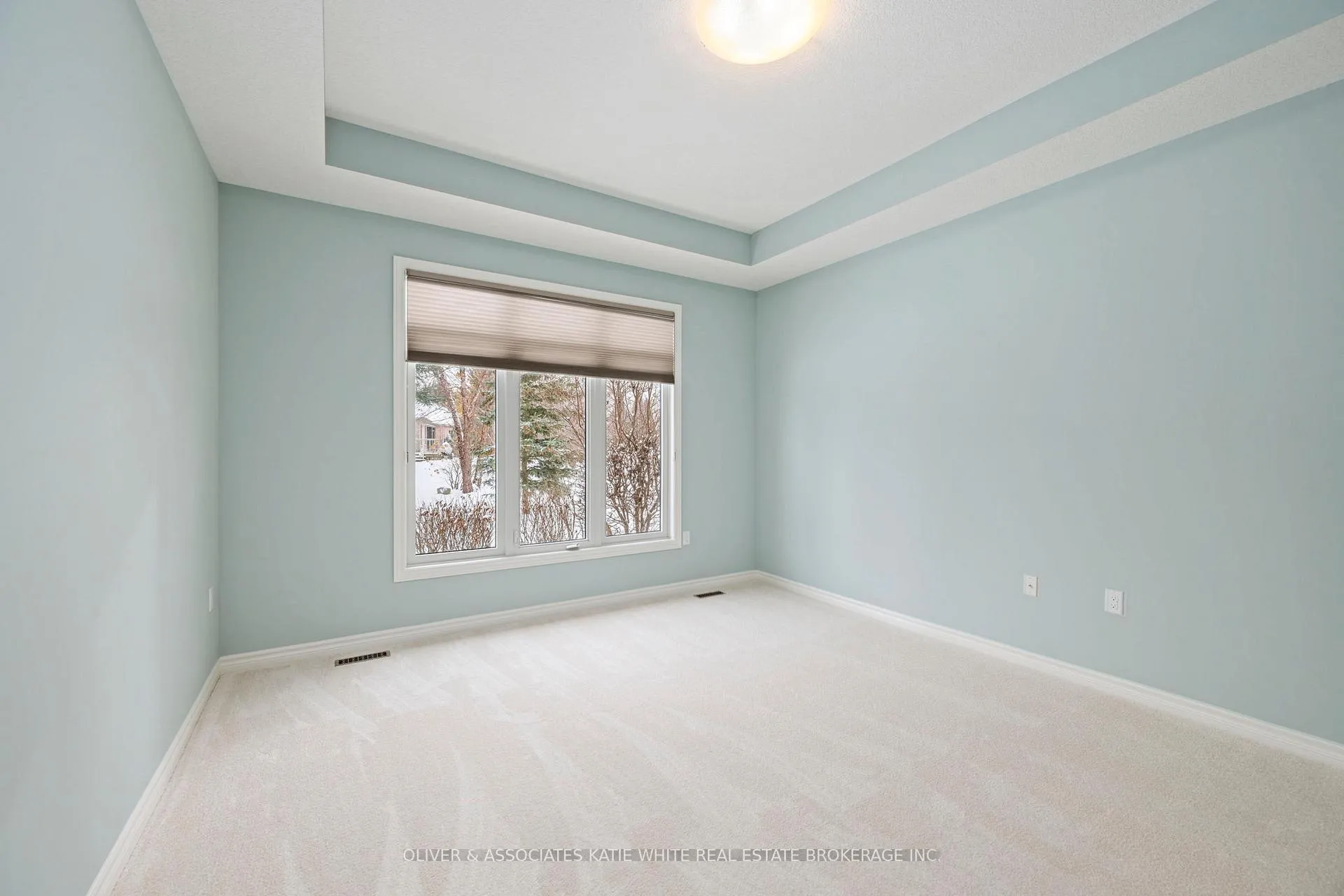 Photo 11 of 2205 Jack Nash Drive, London, South A — HOMEH