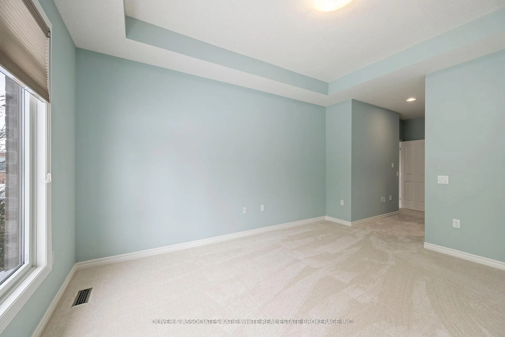 Photo 12 of 2205 Jack Nash Drive, London, South A — HOMEH