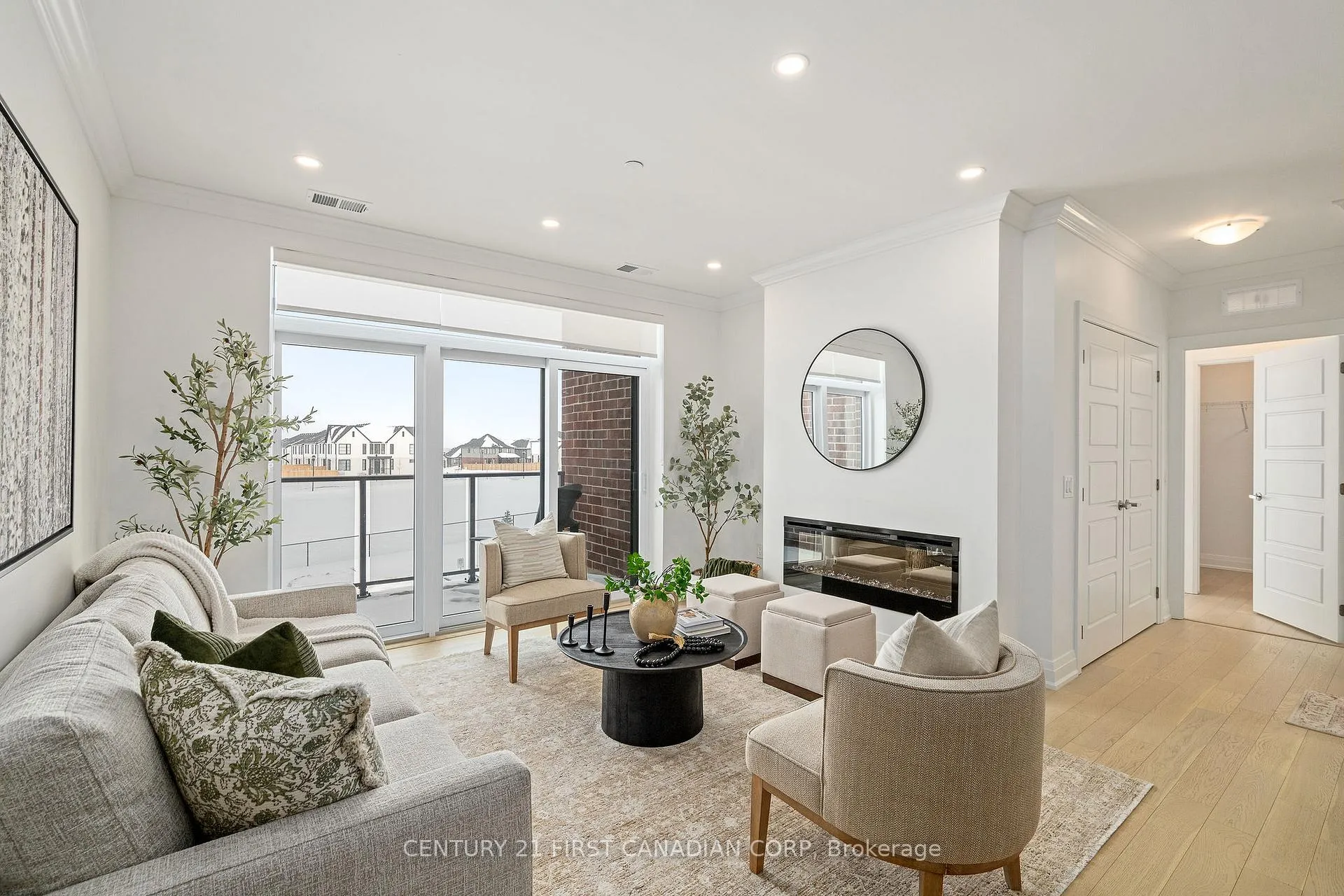 Photo 7 of Unit 302, 1560 Upper West Avenue, London, South B — HOMEH