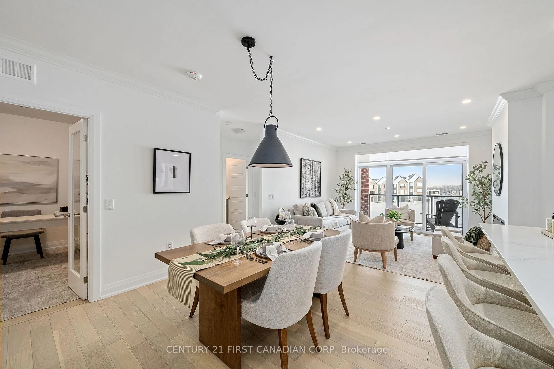 Photo 11 of Unit 302, 1560 Upper West Avenue, London, South B — HOMEH