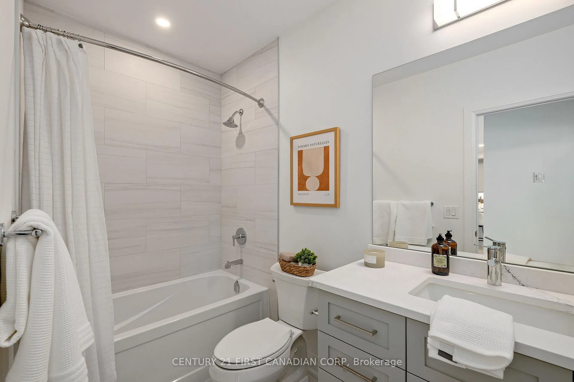 Photo 16 of Unit 302, 1560 Upper West Avenue, London, South B — HOMEH