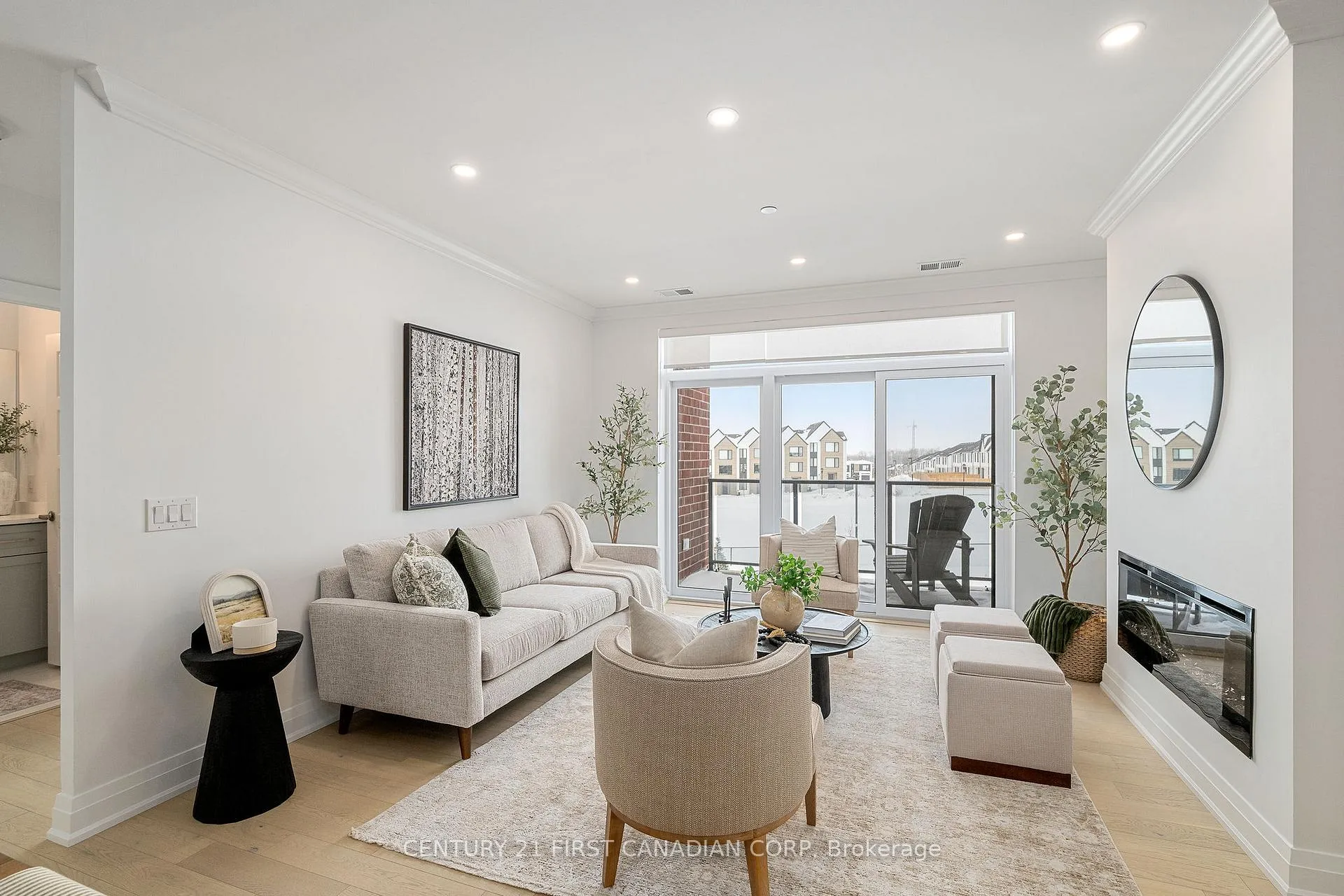 Photo 17 of Unit 302, 1560 Upper West Avenue, London, South B — HOMEH