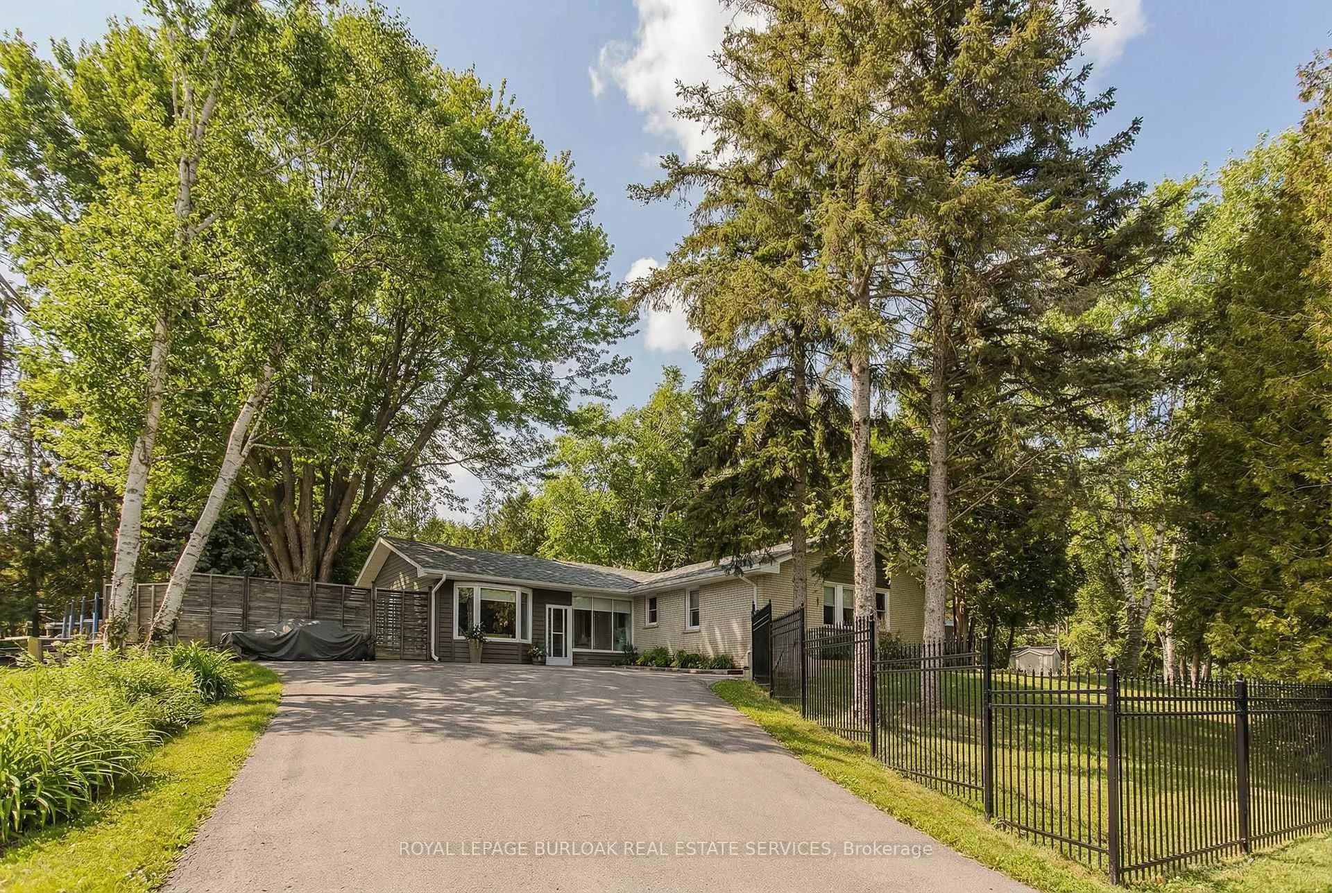 Photo 1 of 15 Ireson Road, Burlington, Grindstone — HOMEH