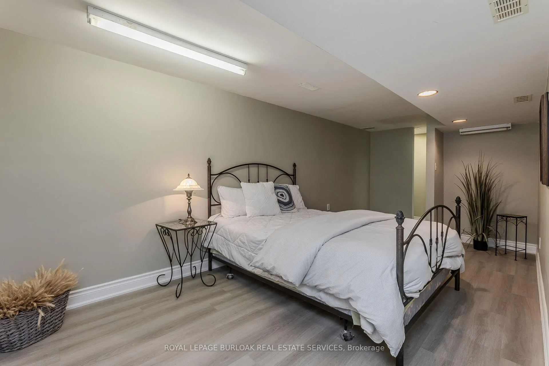Photo 34 of 15 Ireson Road, Burlington, Grindstone — HOMEH