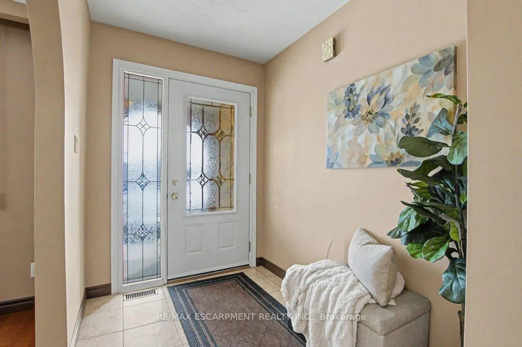 Photo 5 of 18 Ridley Drive, Hamilton, Quinndale — HOMEH