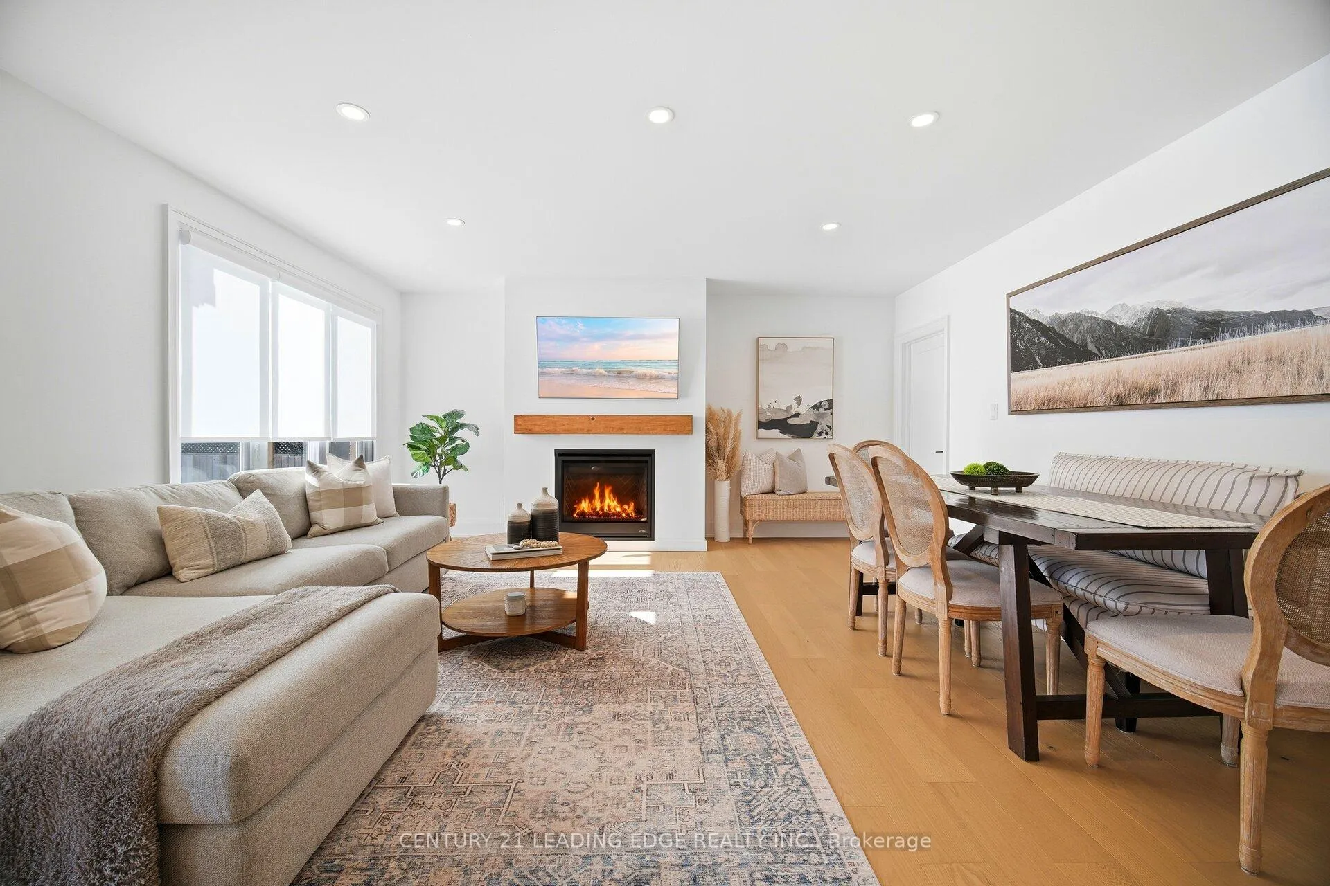 Photo 9 of 979 Kingsway Drive, Burlington, LaSalle — HOMEH