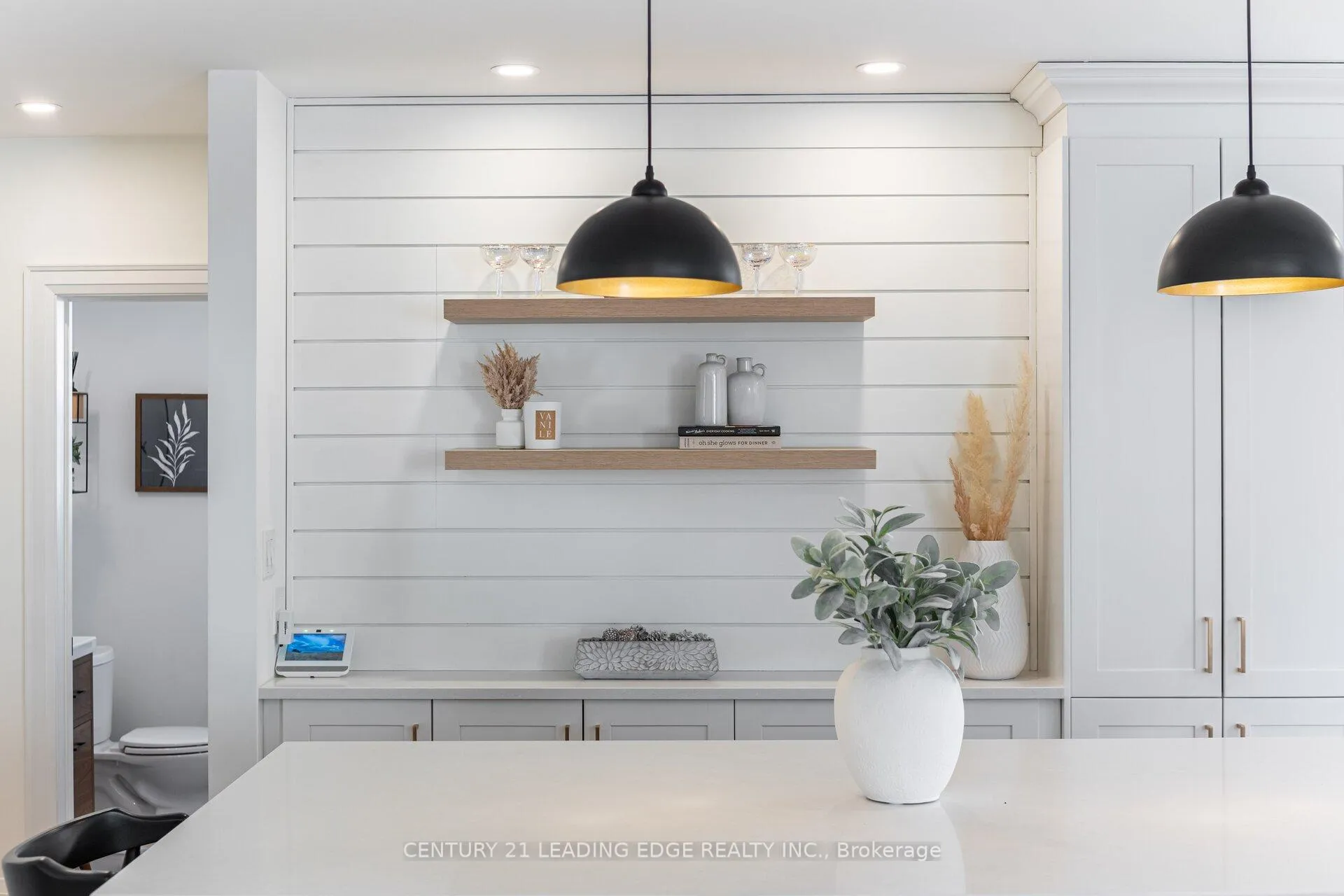 Photo 24 of 979 Kingsway Drive, Burlington, LaSalle — HOMEH