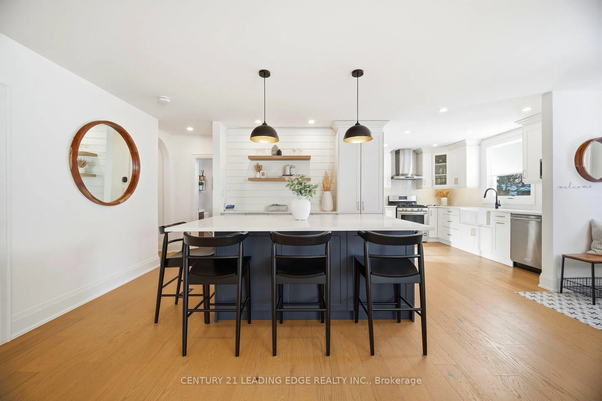 Photo 26 of 979 Kingsway Drive, Burlington, LaSalle — HOMEH