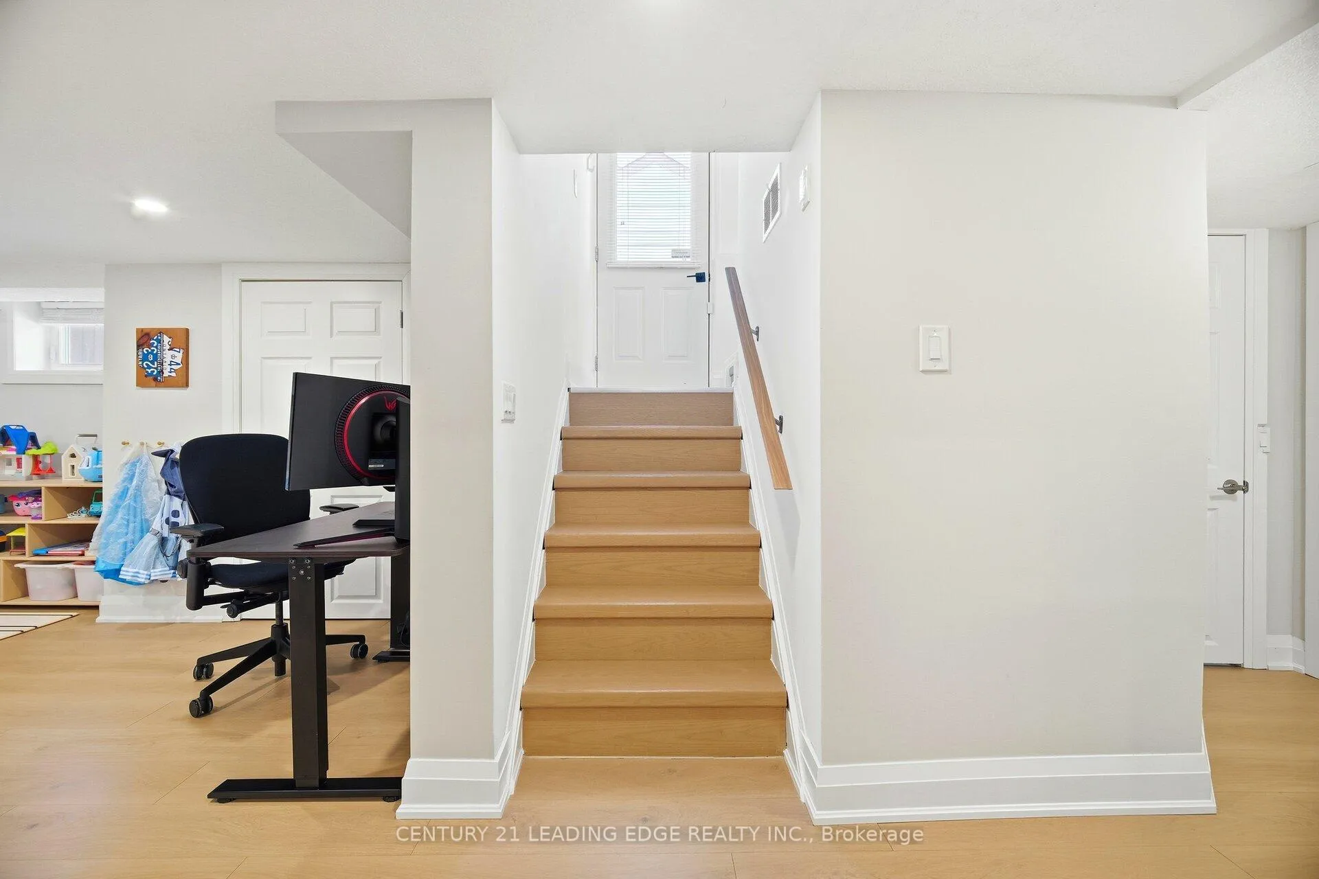 Photo 41 of 979 Kingsway Drive, Burlington, LaSalle — HOMEH