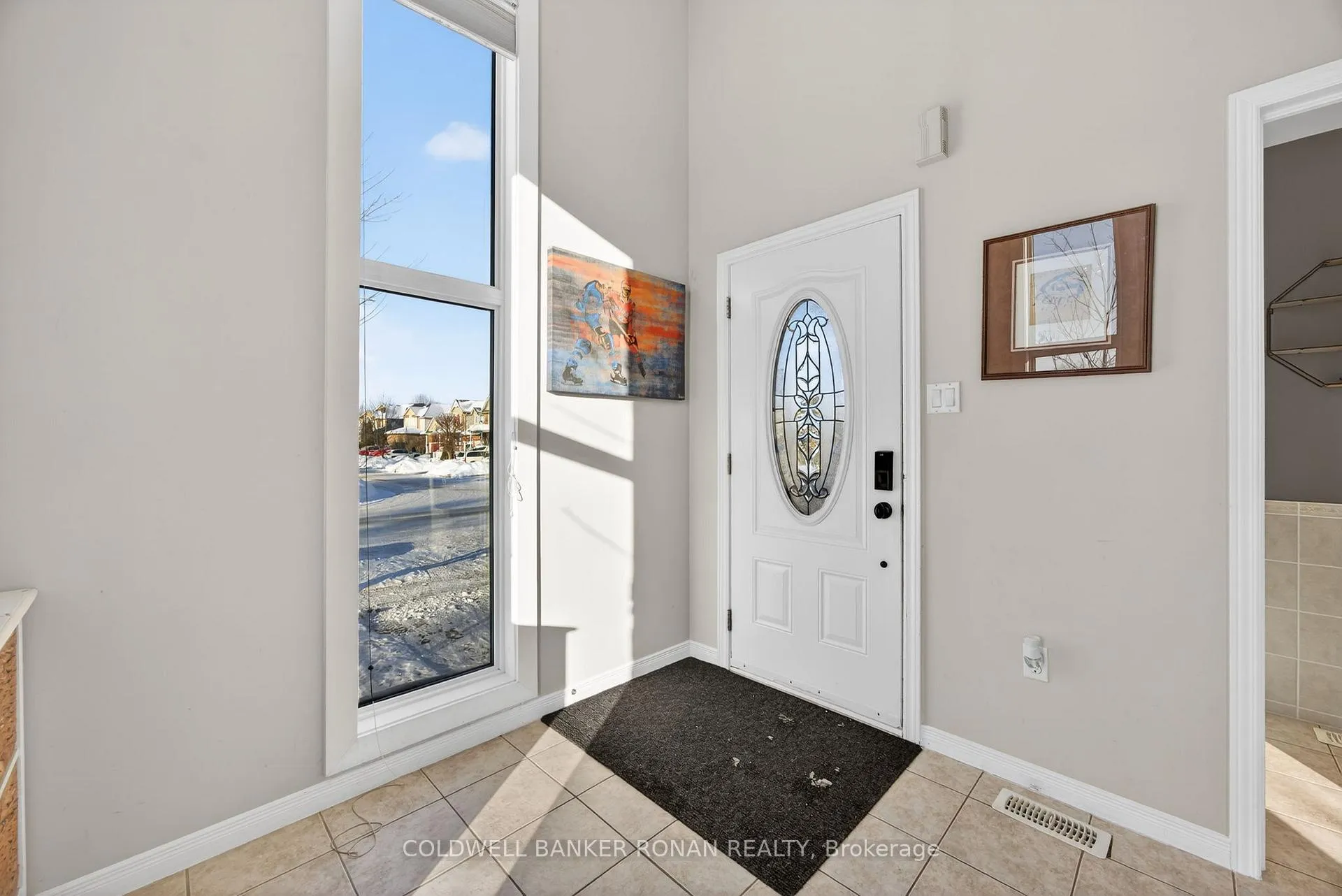 Photo 4 of 57 Cowan Avenue, New Tecumseth, Alliston — HOMEH