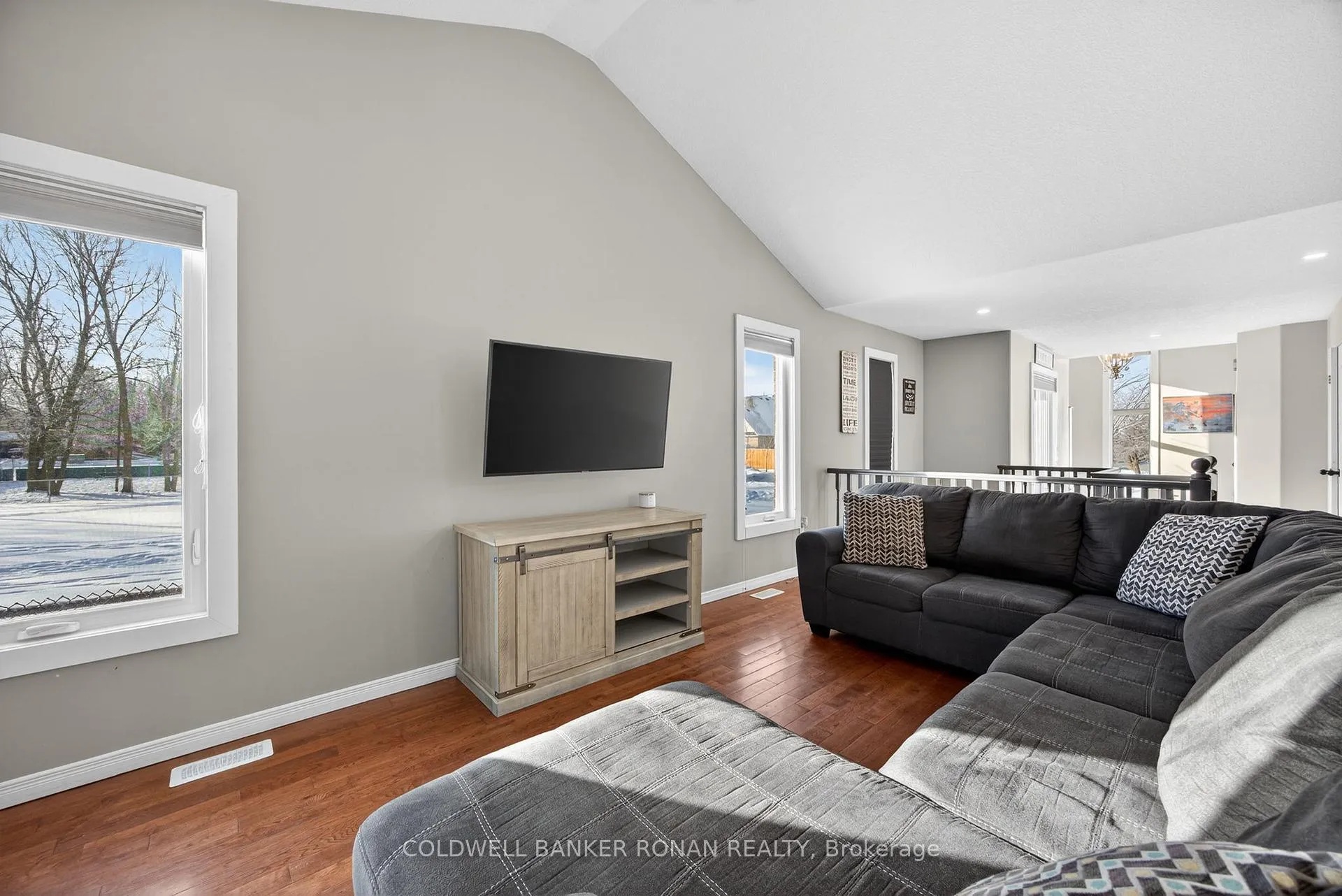 Photo 17 of 57 Cowan Avenue, New Tecumseth, Alliston — HOMEH