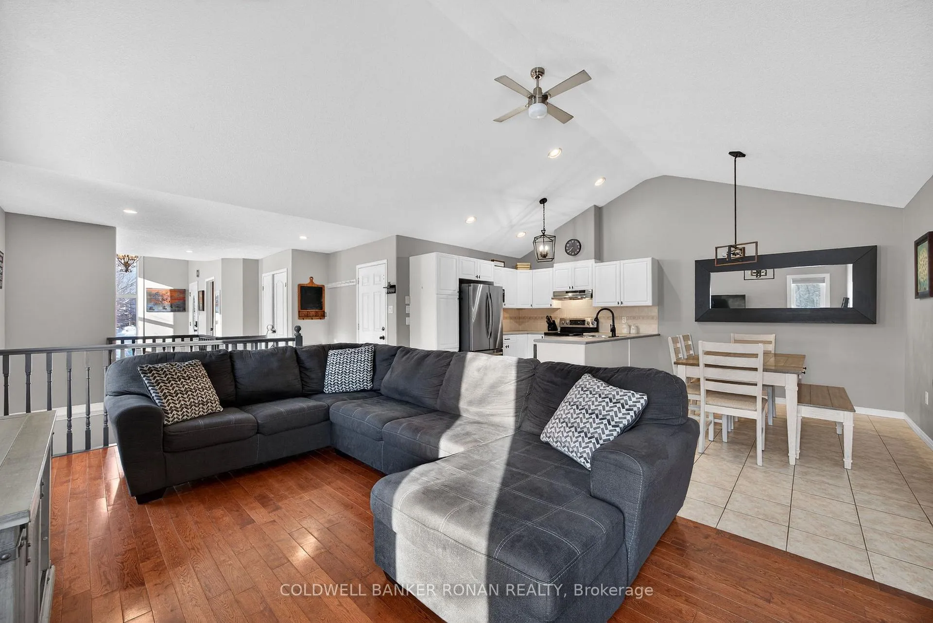 Photo 18 of 57 Cowan Avenue, New Tecumseth, Alliston — HOMEH
