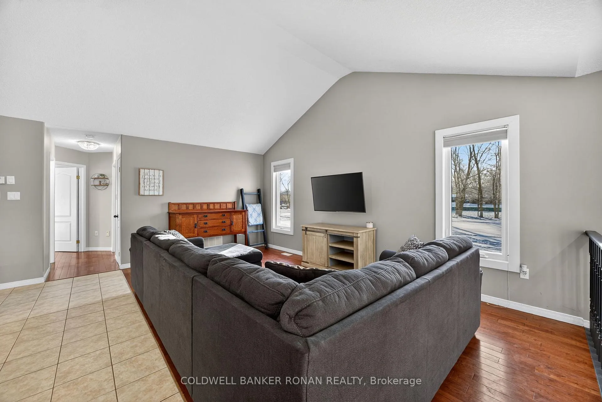 Photo 21 of 57 Cowan Avenue, New Tecumseth, Alliston — HOMEH