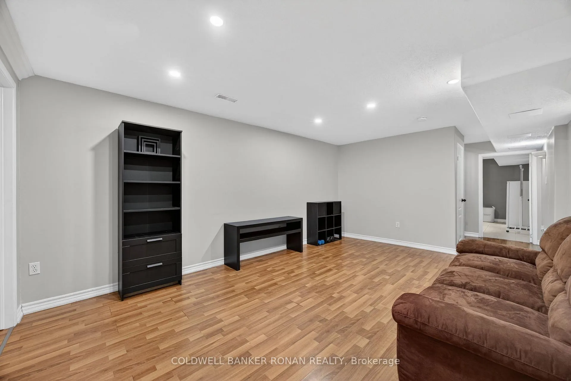 Photo 33 of 57 Cowan Avenue, New Tecumseth, Alliston — HOMEH