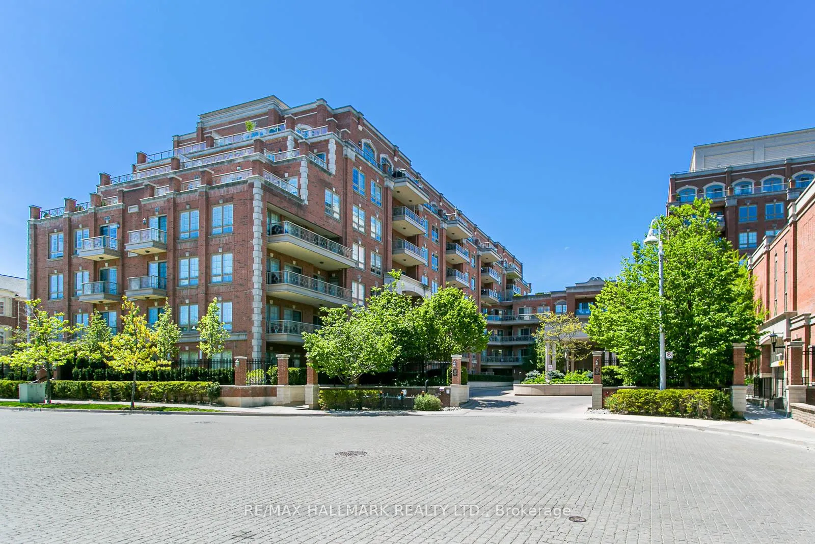 Front of Unit 407, 20 Burkebrook Place