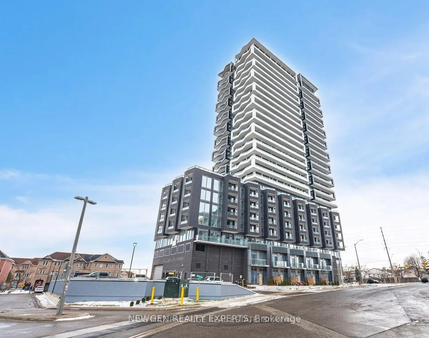 Front of Unit 701, 260 Malta Avenue