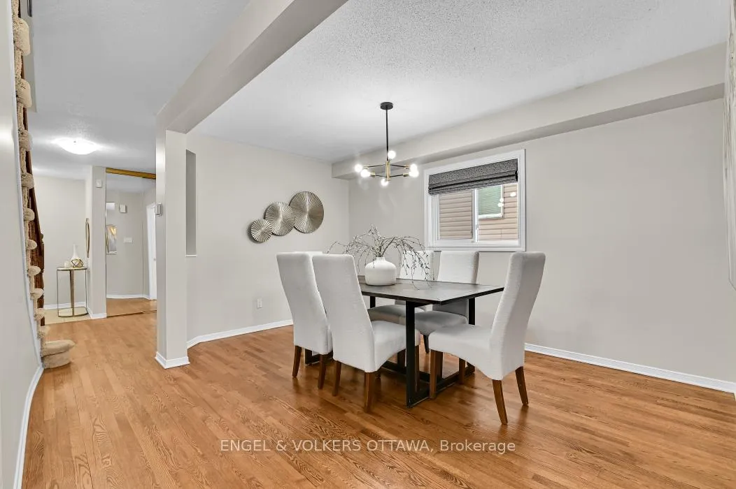Photo 6 of 123 Longshire Circle, Ottawa, Barrhaven - Longfields — HOMEH