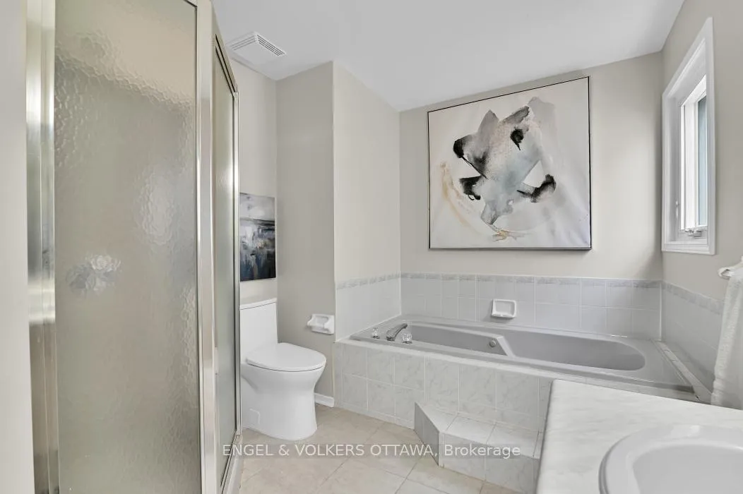Photo 20 of 123 Longshire Circle, Ottawa, Barrhaven - Longfields — HOMEH