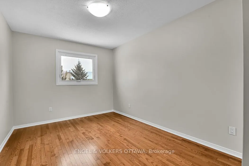 Photo 23 of 123 Longshire Circle, Ottawa, Barrhaven - Longfields — HOMEH