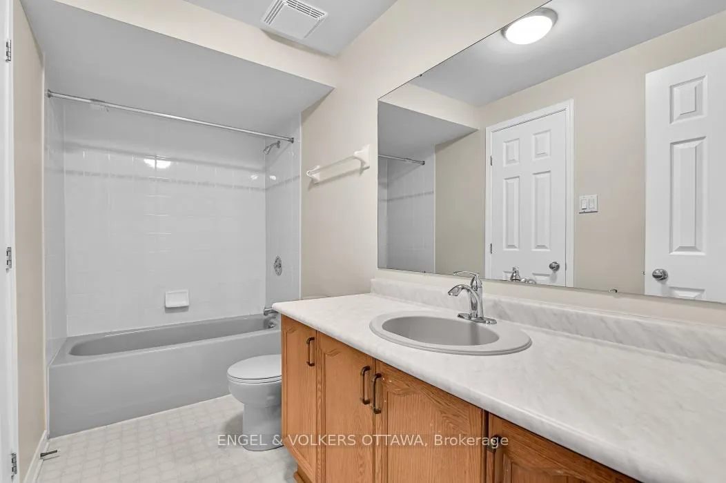 Photo 31 of 123 Longshire Circle, Ottawa, Barrhaven - Longfields — HOMEH