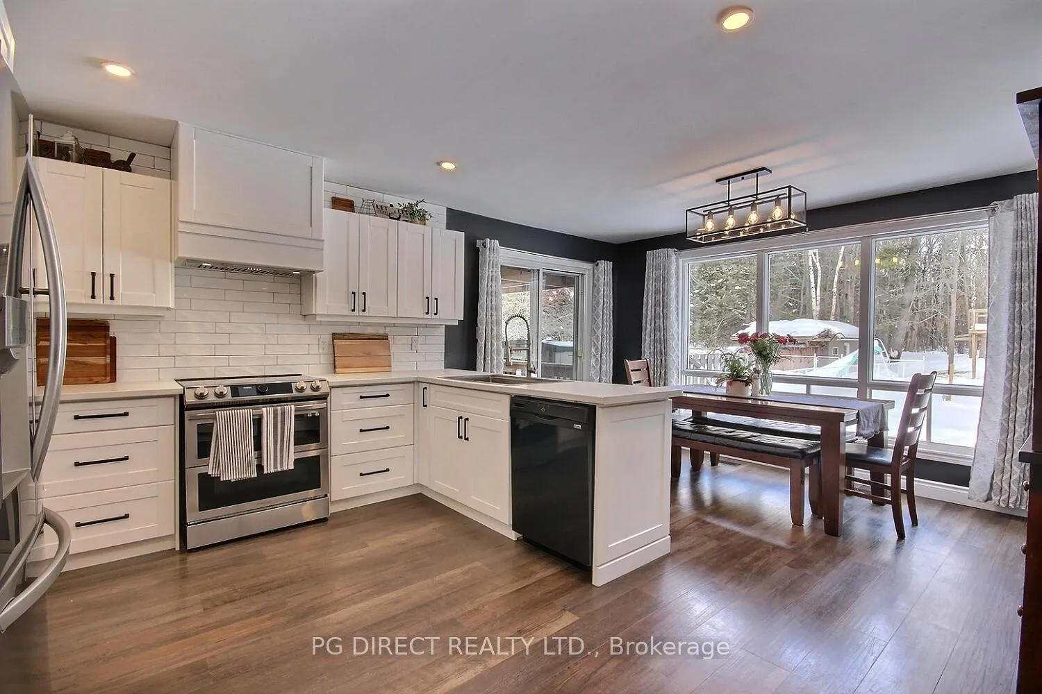 Photo 5 of 209 Murray Street, Quinte West, Murray Ward — HOMEH