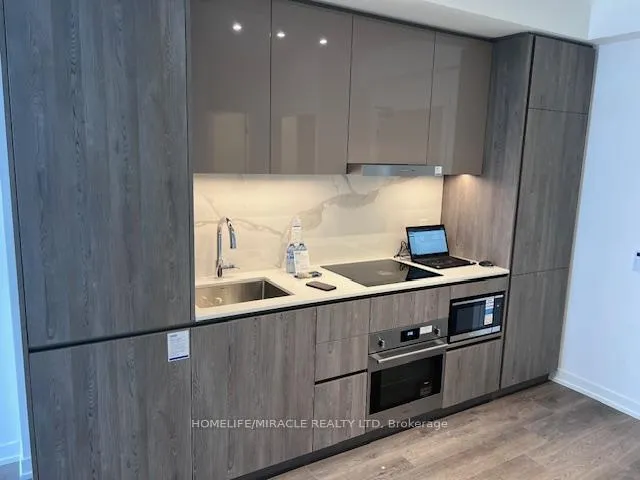 Photo 3 of Unit 3503, 8 Interchange Way, Vaughan, Vaughan Corporate Centre — HOMEH