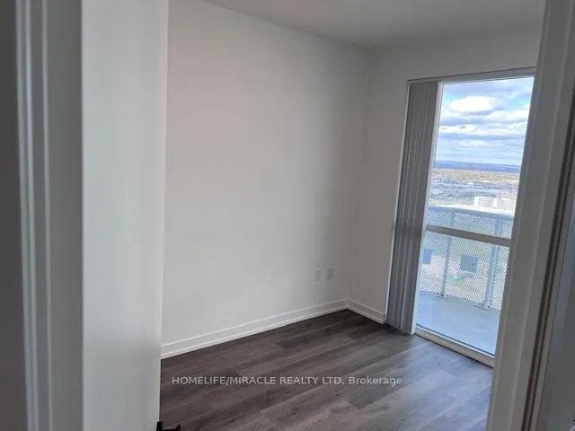 Photo 4 of Unit 3503, 8 Interchange Way, Vaughan, Vaughan Corporate Centre — HOMEH