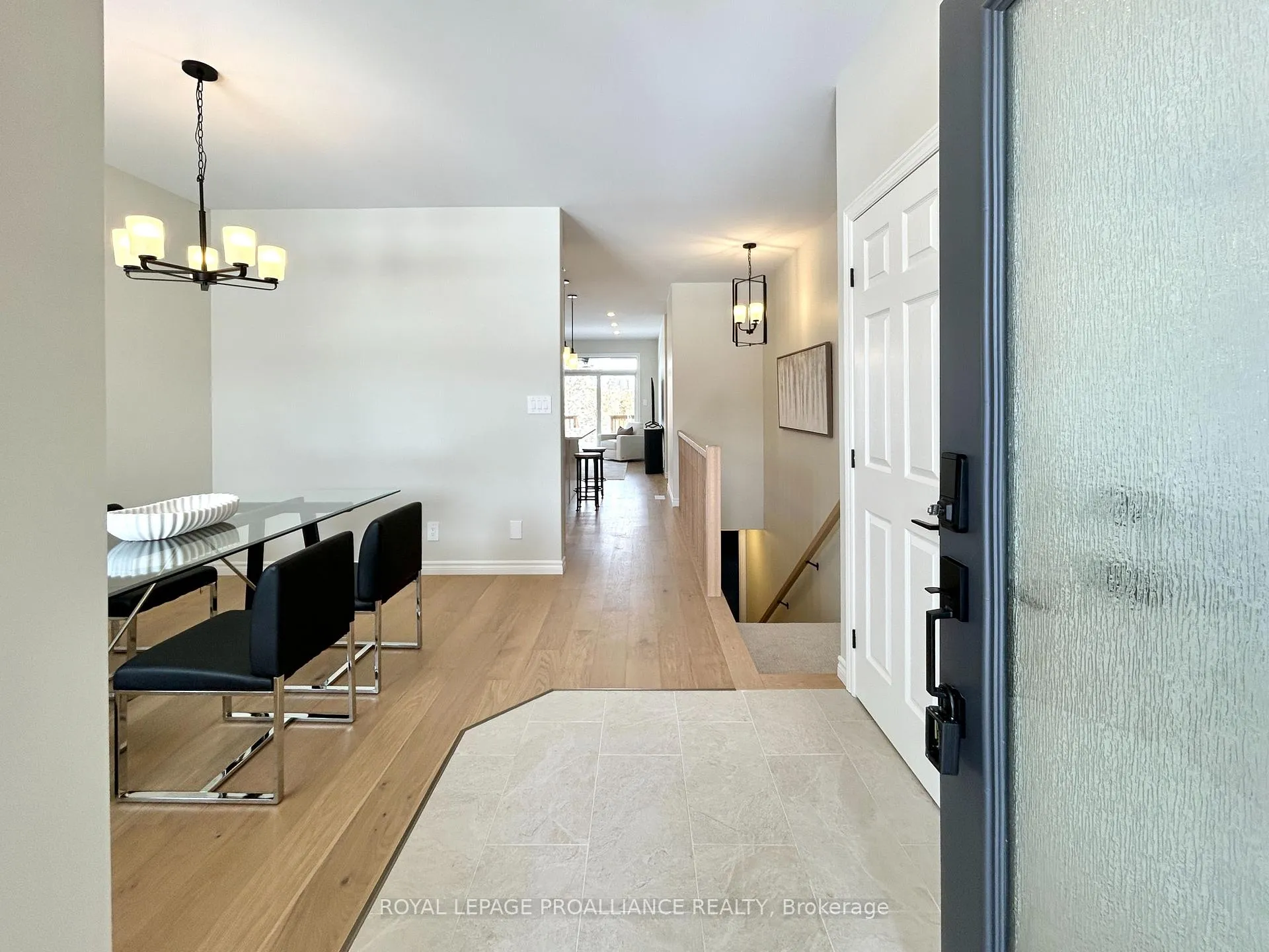 Photo 2 of 132 Stonecrest Boulevard, Quinte West, Sidney Ward — HOMEH