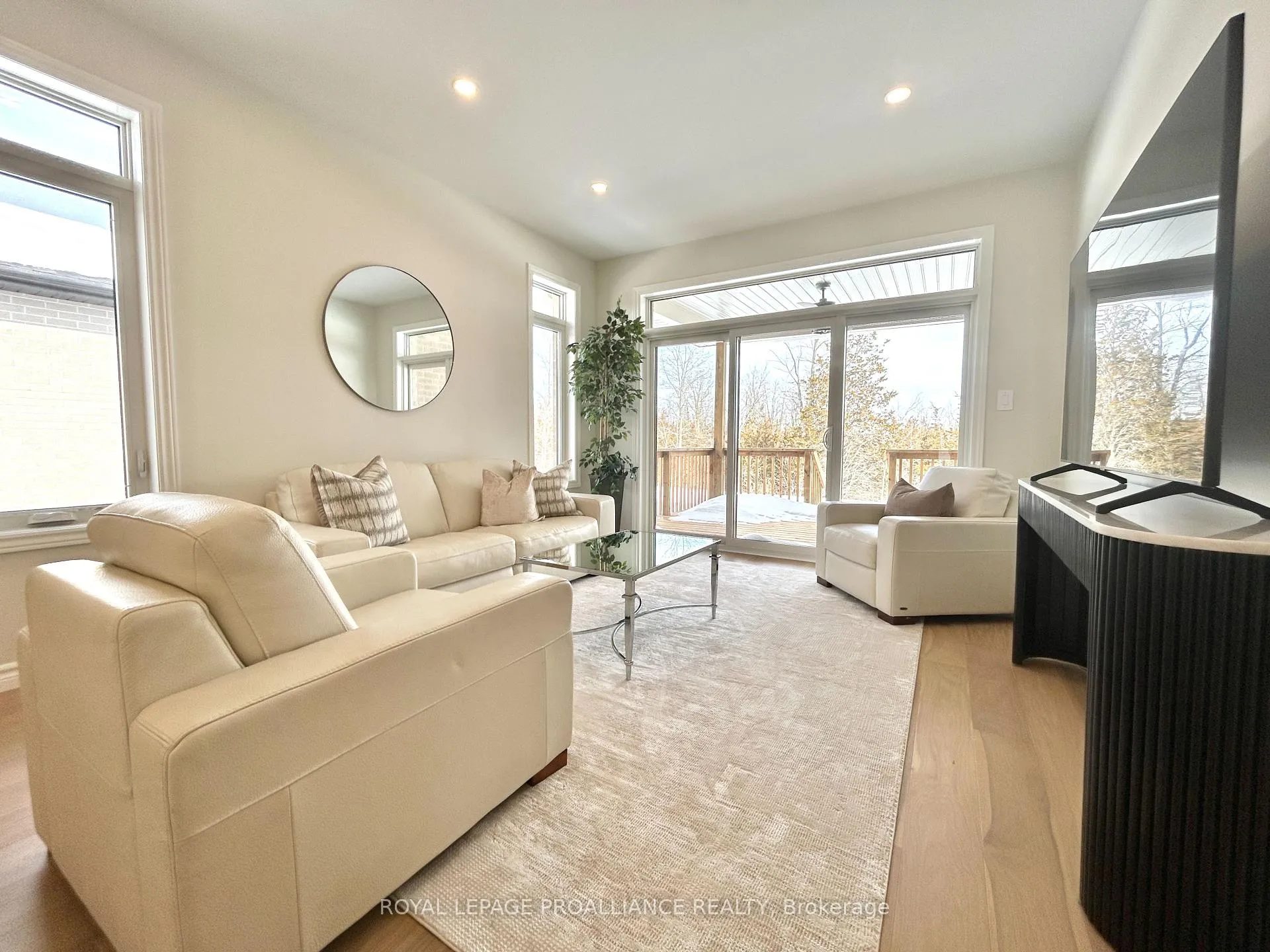 Photo 6 of 132 Stonecrest Boulevard, Quinte West, Sidney Ward — HOMEH