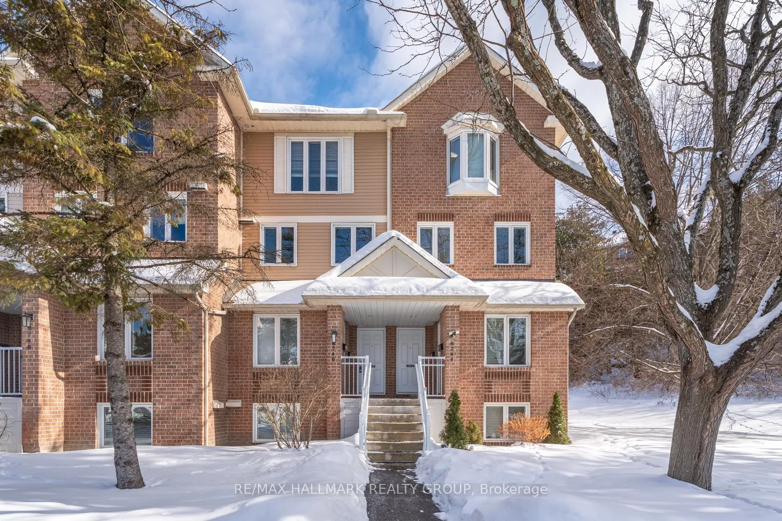 Photo 2 of Unit B, 6746 Jeanne Darc Boulevard, Ottawa, Convent Glen North — HOMEH