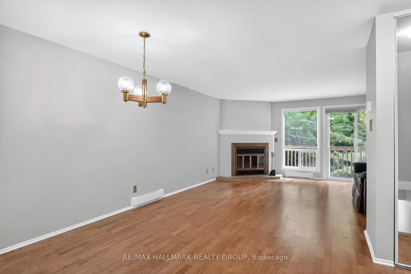 Photo 11 of Unit B, 6746 Jeanne Darc Boulevard, Ottawa, Convent Glen North — HOMEH