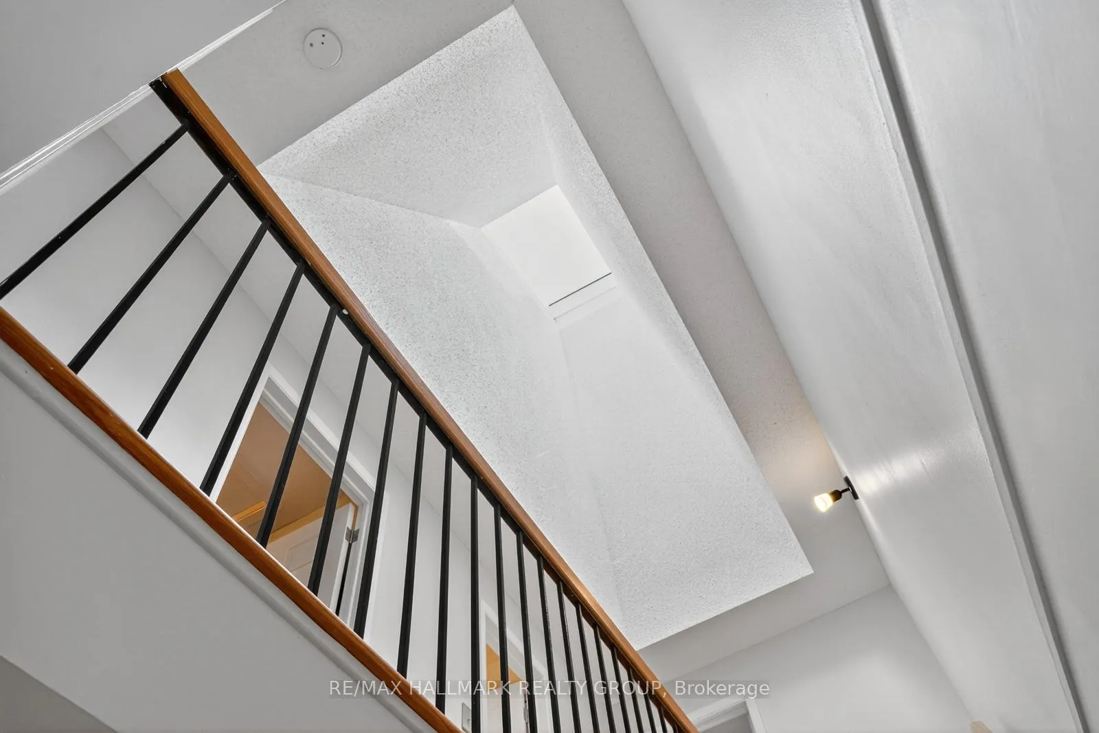 Photo 27 of Unit B, 6746 Jeanne Darc Boulevard, Ottawa, Convent Glen North — HOMEH