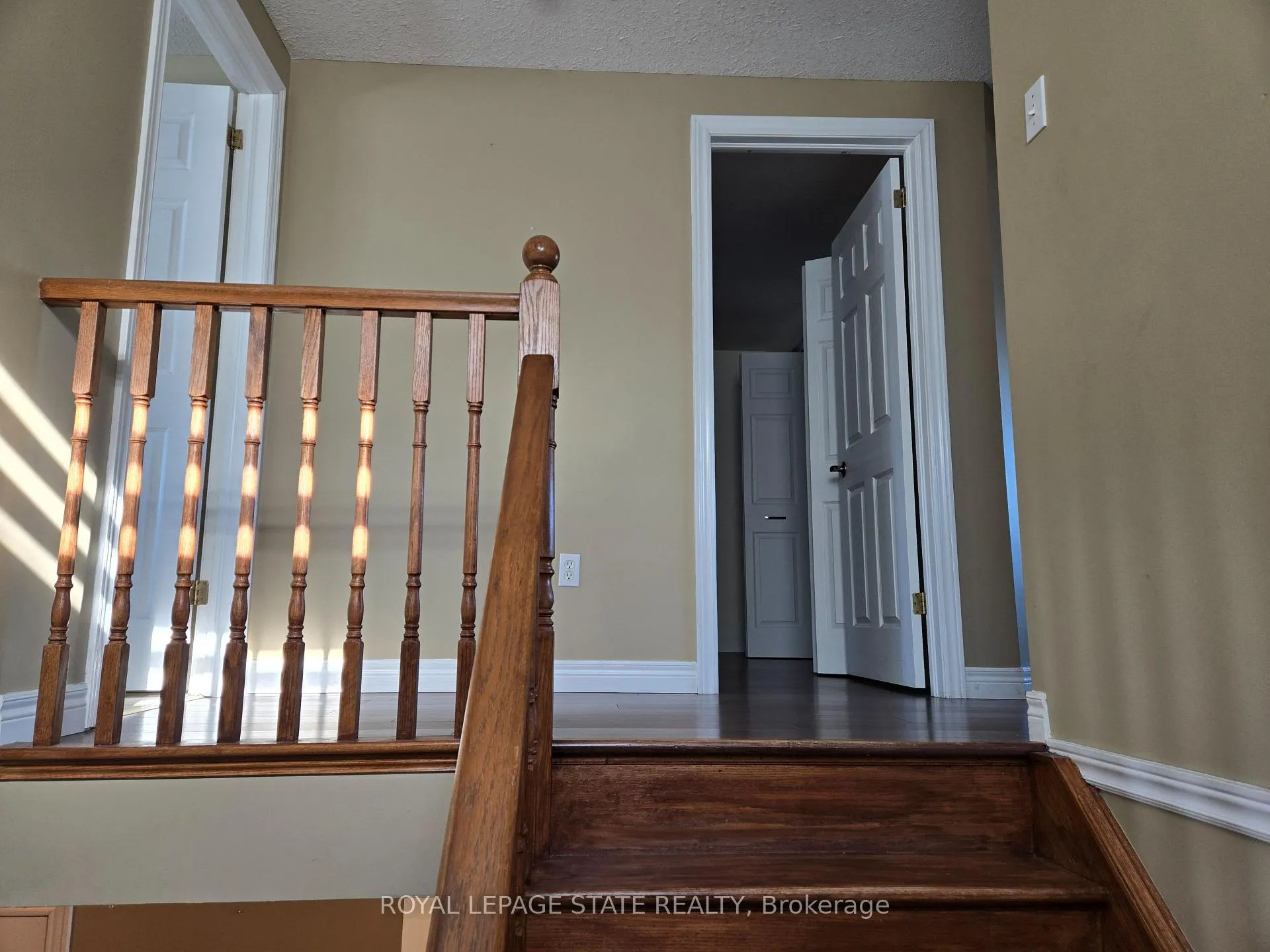 Photo 8 of 168 Whittaker Crescent, Waterloo — HOMEH