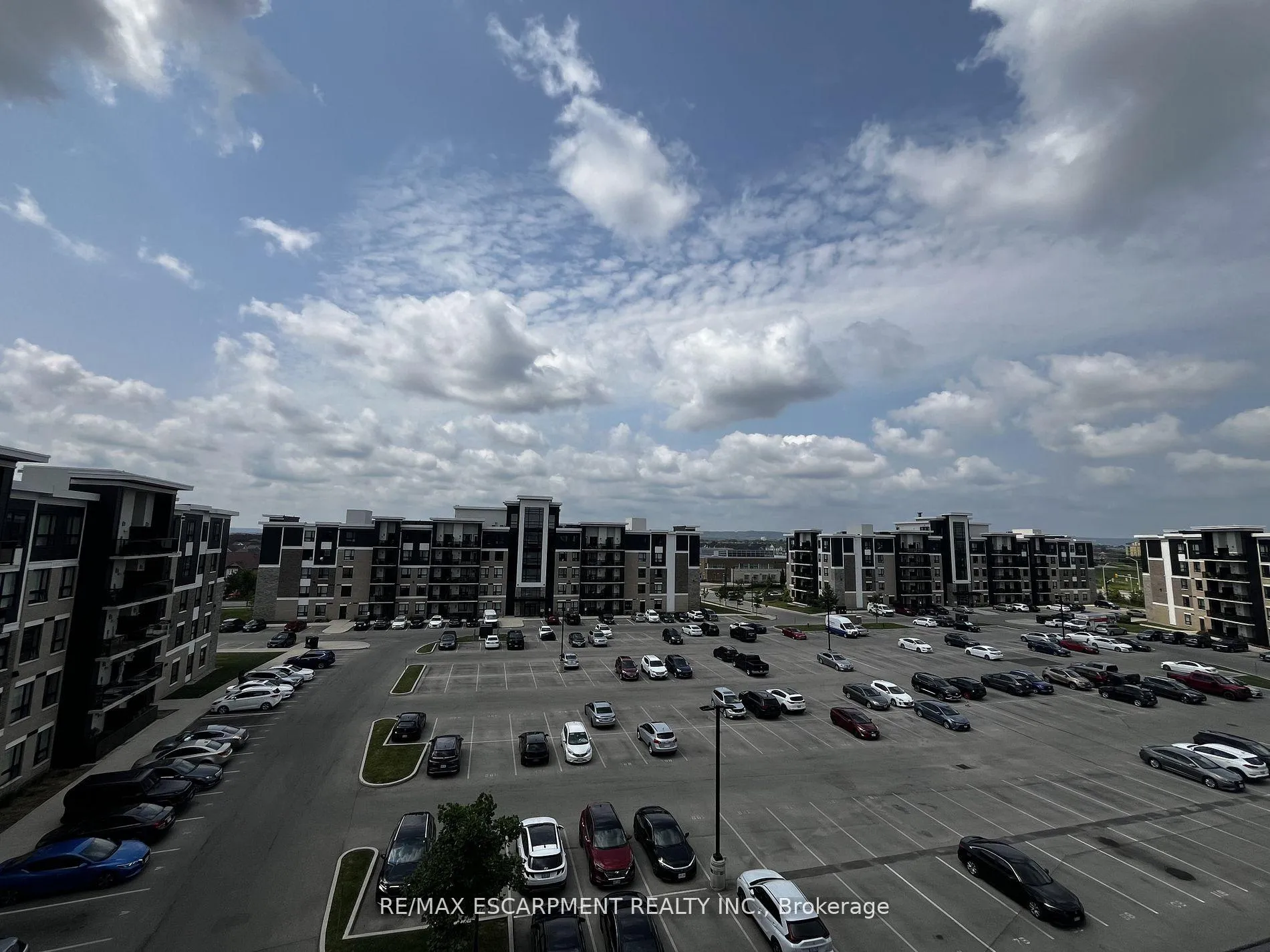 Photo 2 of Unit 504, 640 Sauve Street, Milton, Beaty — HOMEH