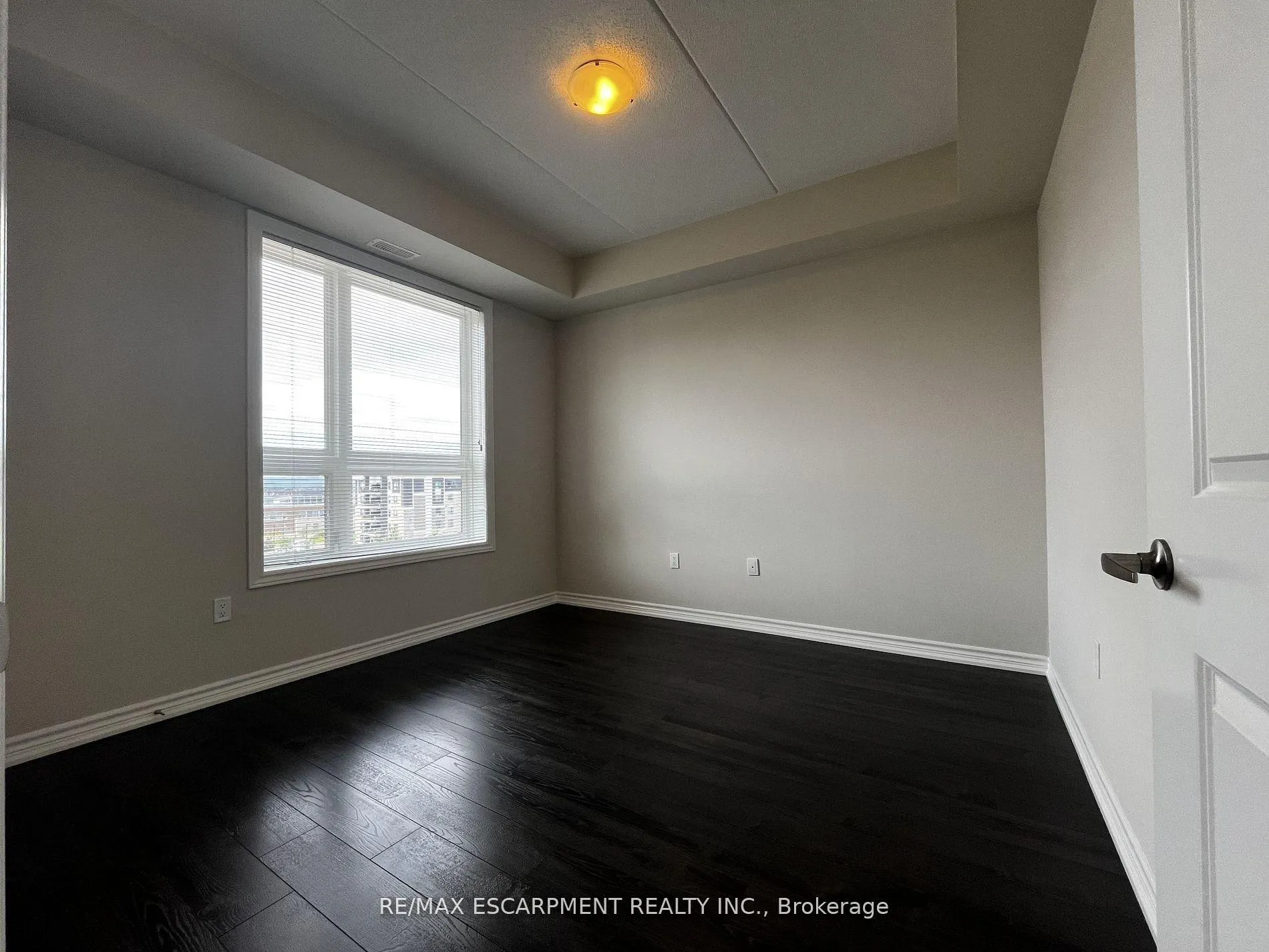 Photo 13 of Unit 504, 640 Sauve Street, Milton, Beaty — HOMEH