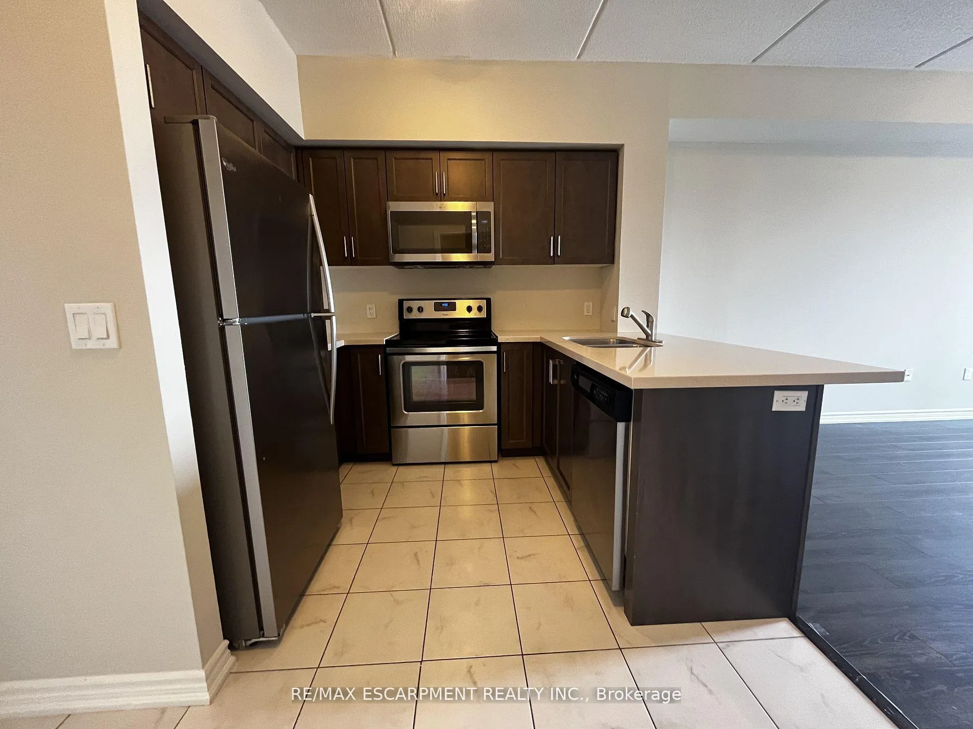 Photo 15 of Unit 504, 640 Sauve Street, Milton, Beaty — HOMEH