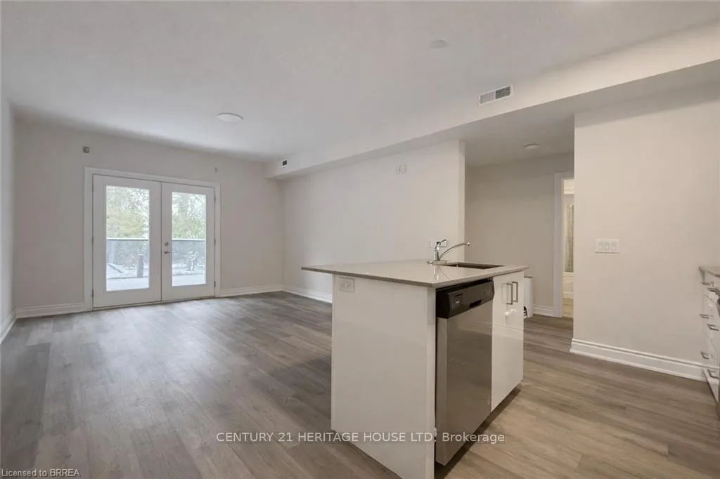 Photo 5 of Unit 103, 259 King Street E, Hamilton, Stoney Creek — HOMEH