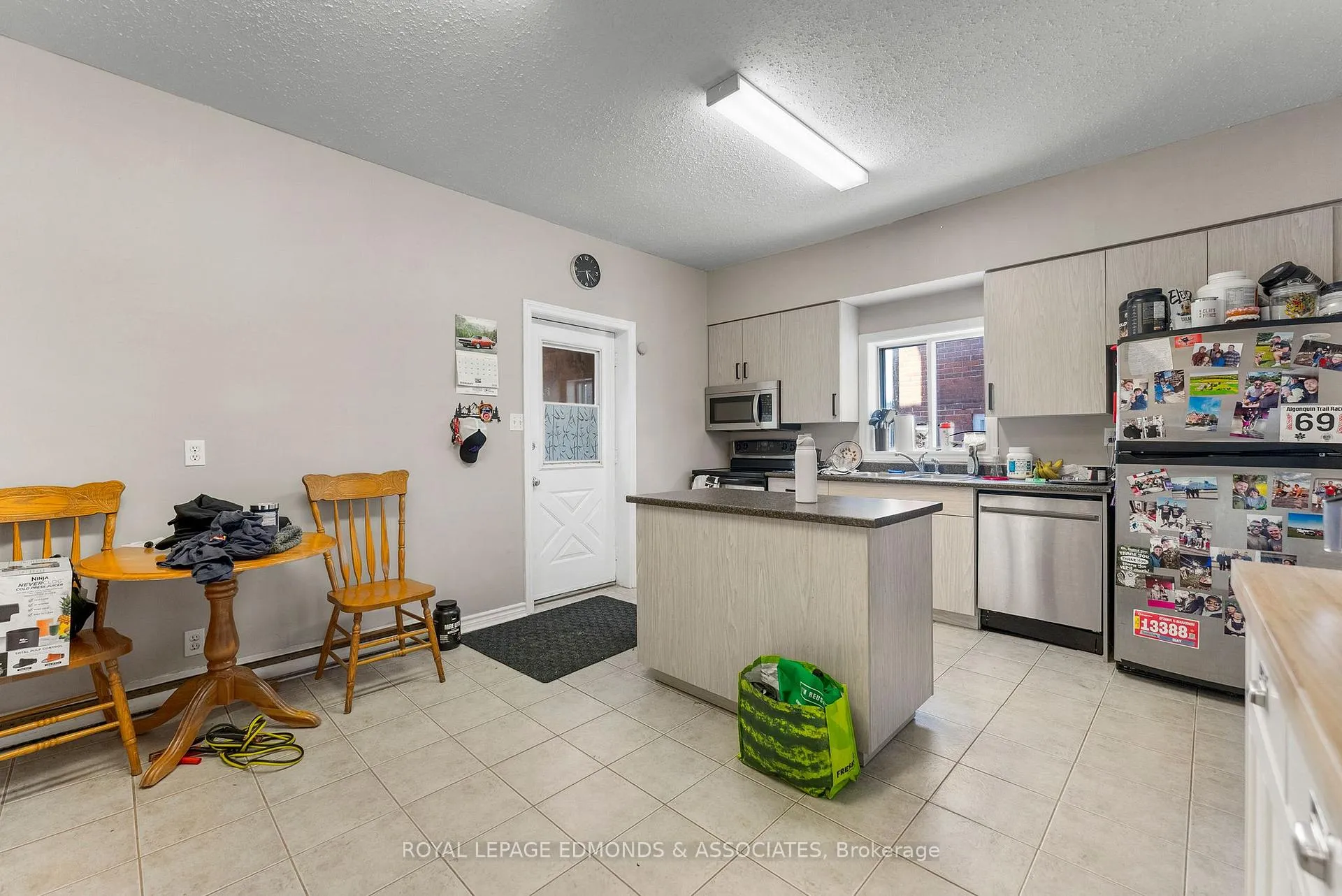 Photo 10 of 412 Murray Street, Pembroke — HOMEH